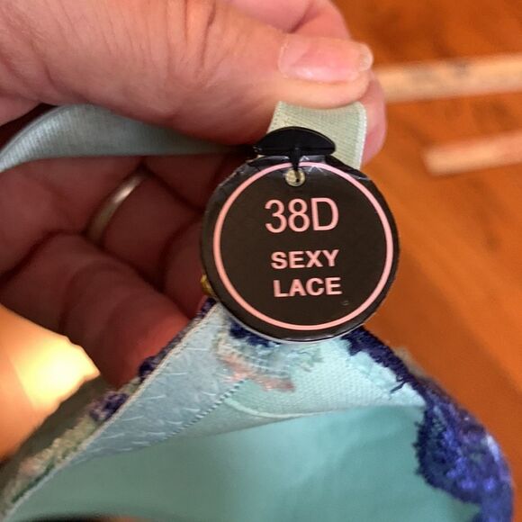 Body Frosting Size 38D bra - Picture 6 of 9